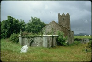 Chiesa medievale e cimitero da Unbekannt Unbekannt